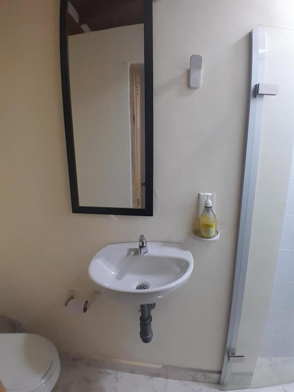 Manila Private #3 In Shared Apartment Medellín
